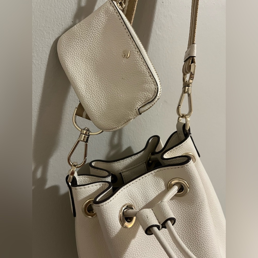 Kate Spade New York Bucket Bag - Picture 7 of 8